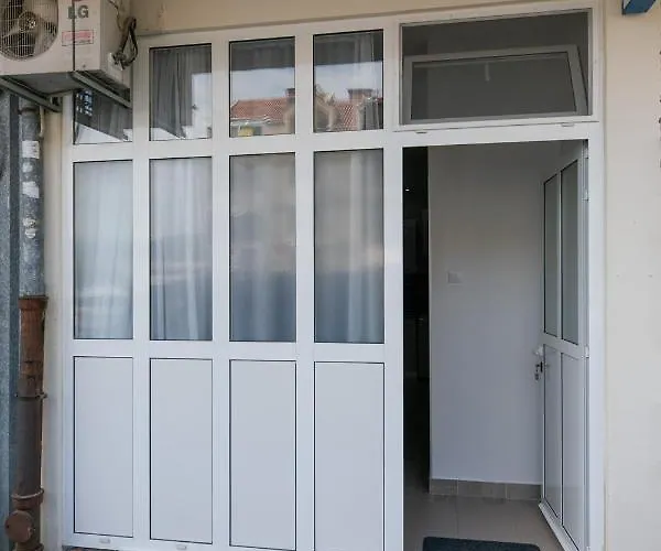 For 2, Wi-fi, Kitchenette, Public Parking, Private Entrance Spalato