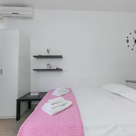 For 2, Wi-fi, Kitchenette, Public Parking, Private Entrance アパート スプリト
